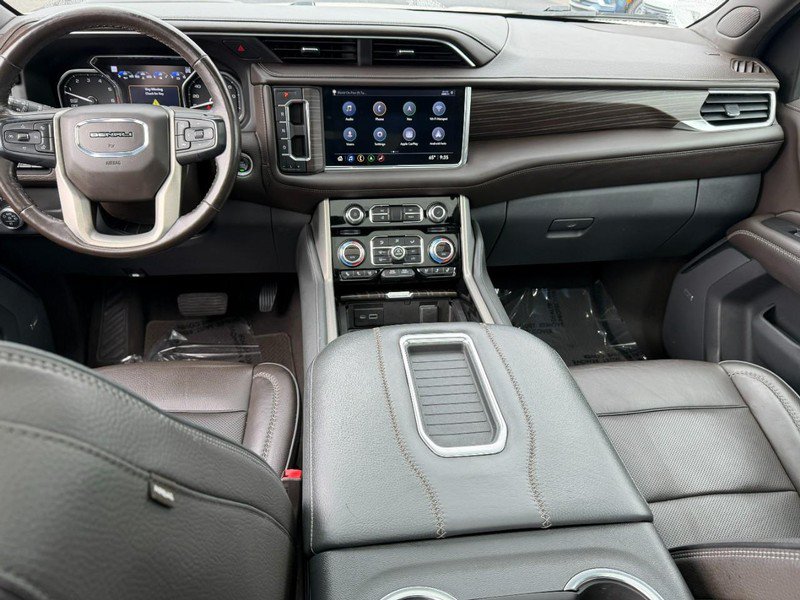 Used 2021 GMC Yukon Denali w/ Denali Premium Package AWD/4WD image 14