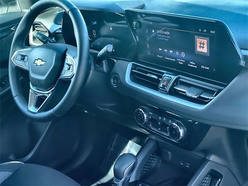 Certified 2025 Chevrolet TrailBlazer LT w/ Convenience Package image 33