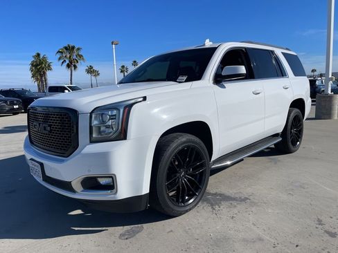 Used 2016 GMC Yukon SLT image 1