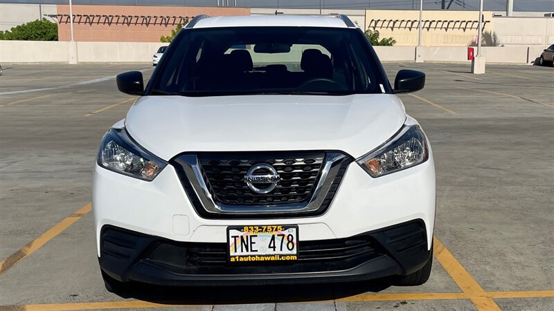 Used 2018 Nissan Kicks S FWD image 4