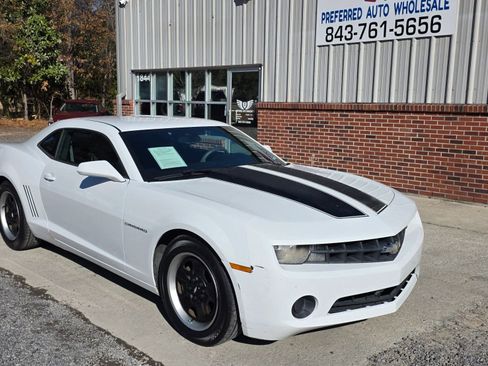 Used 2011 Chevrolet Camaro LS image 2