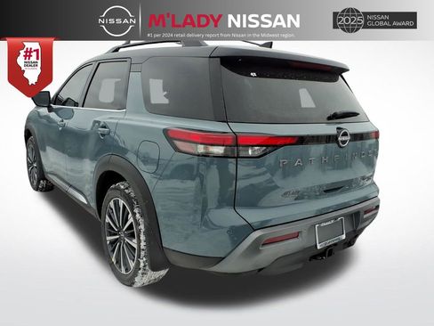 New 2026 Nissan Pathfinder Platinum image 5