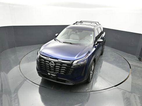 New 2026 Nissan Pathfinder SL image 18