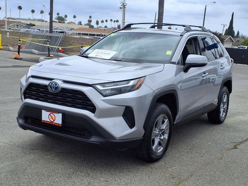 Certified 2024 Toyota RAV4 LE AWD/4WD image 3