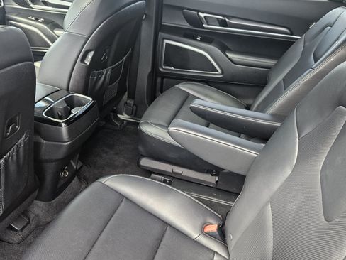 Used 2025 Kia Telluride S FWD image 14