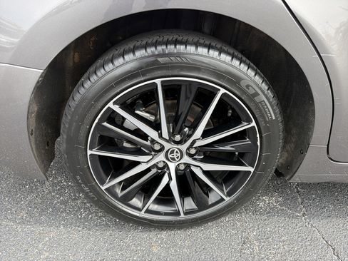 Used 2024 Toyota Camry SE image 17