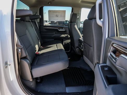 New 2026 GMC Sierra 3500 SLE w/ SLE Convenience Package image 17