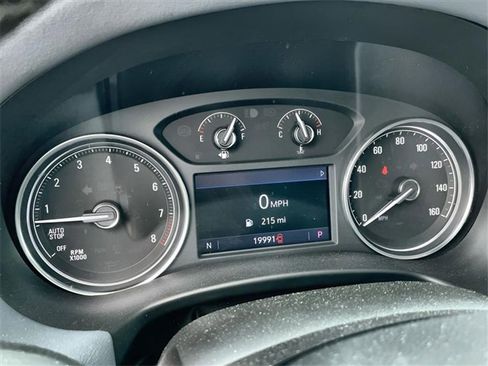 Used 2022 Buick Enclave Essence image 13