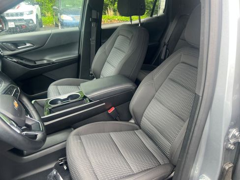 Used 2025 Chevrolet Equinox LT FWD image 22