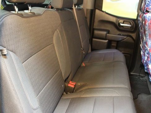 Used 2023 Chevrolet Silverado 1500 Custom image 9