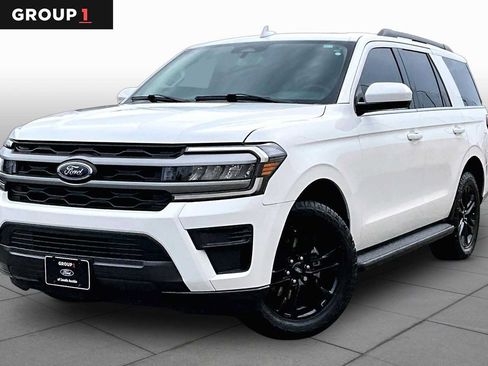Used 2024 Ford Expedition XLT RWD image 1