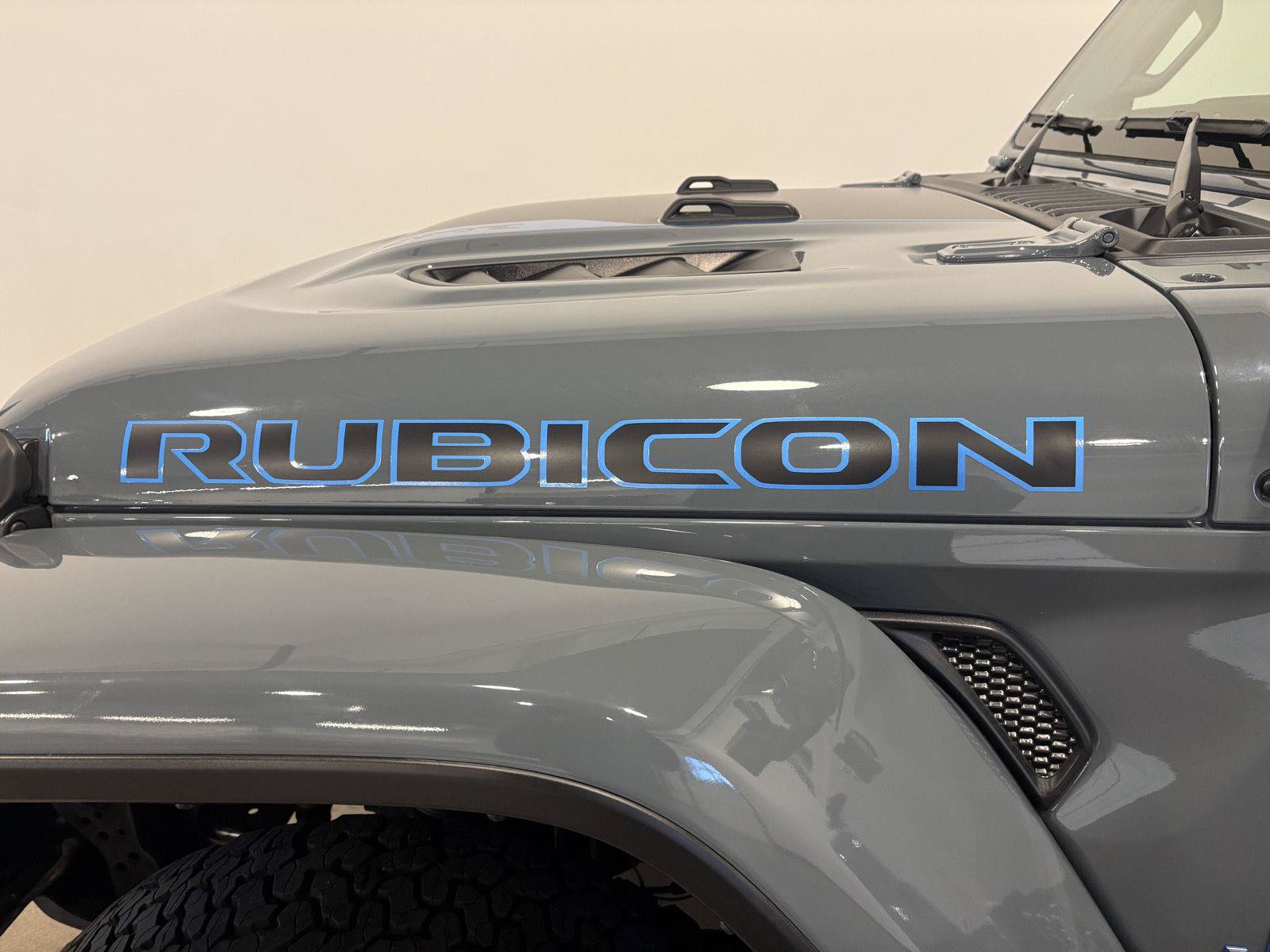 Used 2024 Jeep Wrangler Unlimited Rubicon 4xe AWD/4WD image 10