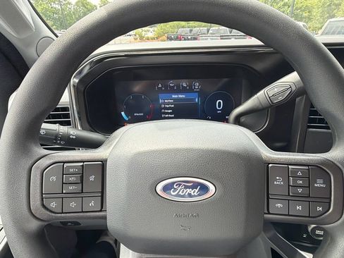 New 2026 Ford F250 XLT w/ XLT Premium Package AWD/4WD image 6