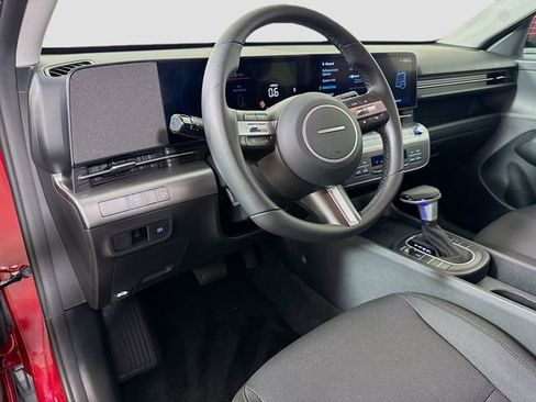 Used 2024 Hyundai Kona SEL AWD/4WD image 18
