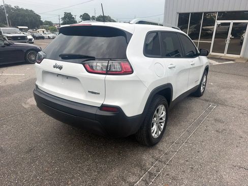 Used 2021 Jeep Cherokee Latitude FWD image 7
