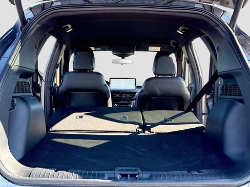 Used 2023 Ford Escape ST-Line w/ Tech Pack #1 image 7