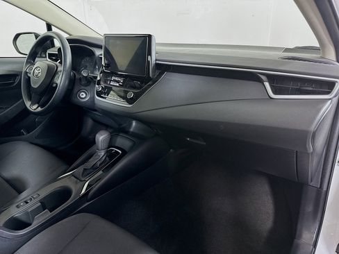 Used 2023 Toyota Corolla LE image 26