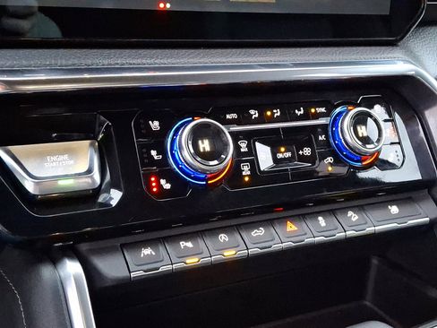 Used 2023 GMC Sierra 1500 Denali image 23