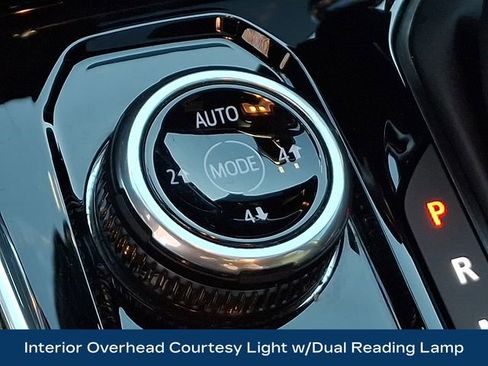 Used 2023 GMC Canyon Denali image 29