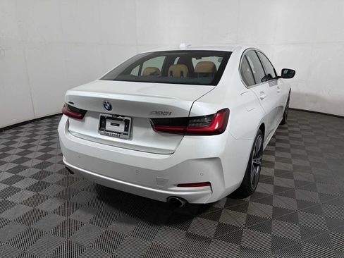 Used 2024 BMW 330i xDrive Sedan w/ Premium Package AWD/4WD image 6