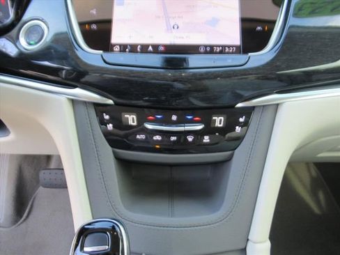 Used 2023 Cadillac XT6 Premium Luxury w/ Technology Package image 23