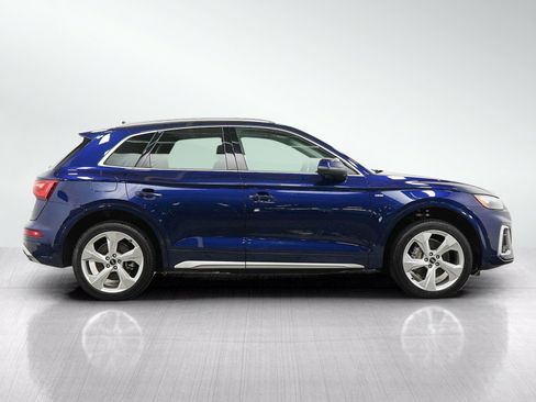 Used 2022 Audi Q5 2.0T Premium Plus w/ Premium Plus Package AWD/4WD image 6