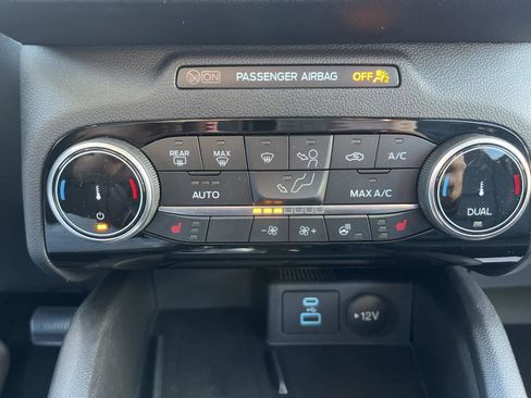 Used 2022 Ford Escape SEL w/ Technology Package image 28