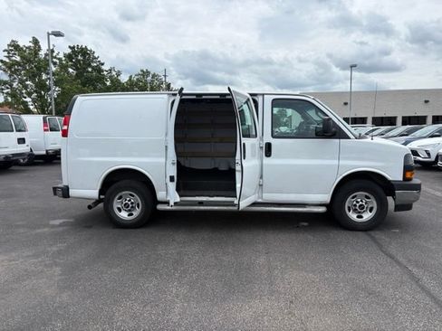 Used 2024 GMC Savana 2500 w/ Driver Convenience Package RWD image 11