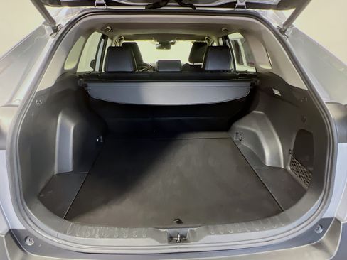Used 2019 Toyota RAV4 Limited w/ Cold Weather Package FWD image 33