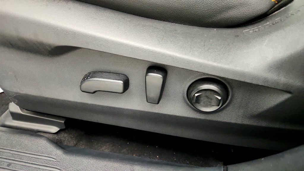Used 2025 Subaru Outback Wilderness AWD/4WD image 11