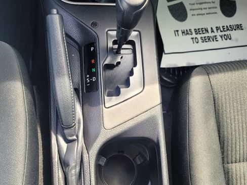 Used 2017 Toyota RAV4 LE FWD image 15