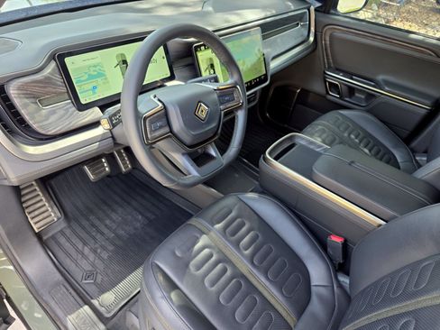 Used 2022 Rivian R1S Launch Edition AWD/4WD image 11