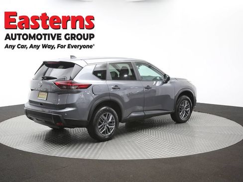Used 2024 Nissan Rogue S AWD/4WD image 42