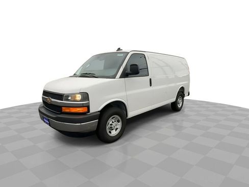 New 2025 Chevrolet Express 2500 w/ Driver Convenience Package RWD image 4