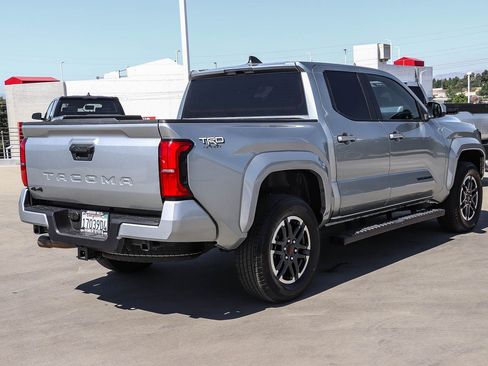 Certified 2025 Toyota Tacoma TRD Sport AWD/4WD image 7