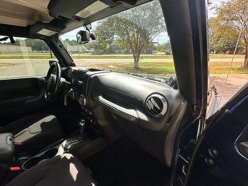 Used 2013 Jeep Wrangler Unlimited Sport AWD/4WD image 13