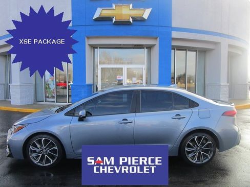 Used 2020 Toyota Corolla XSE image 1