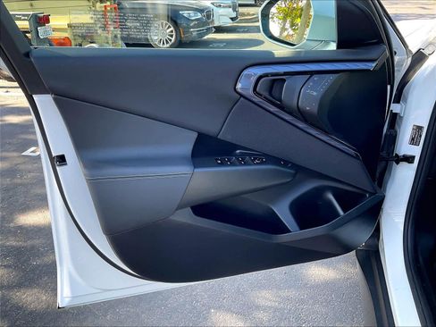 Used 2025 BMW X3 xDrive30i w/ Convenience Package image 23