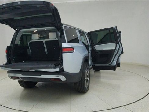 Used 2023 Rivian R1S Adventure image 77