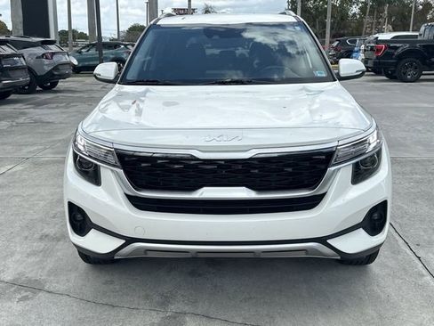 Certified 2023 Kia Seltos S w/ Navigation Package image 3