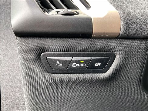 Used 2025 BMW iX xDrive50 image 34