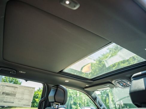 New 2026 Jeep Grand Wagoneer Limited AWD/4WD image 31