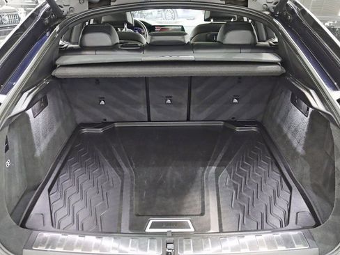 Used 2023 BMW X6 xDrive40i w/ Executive Package image 42