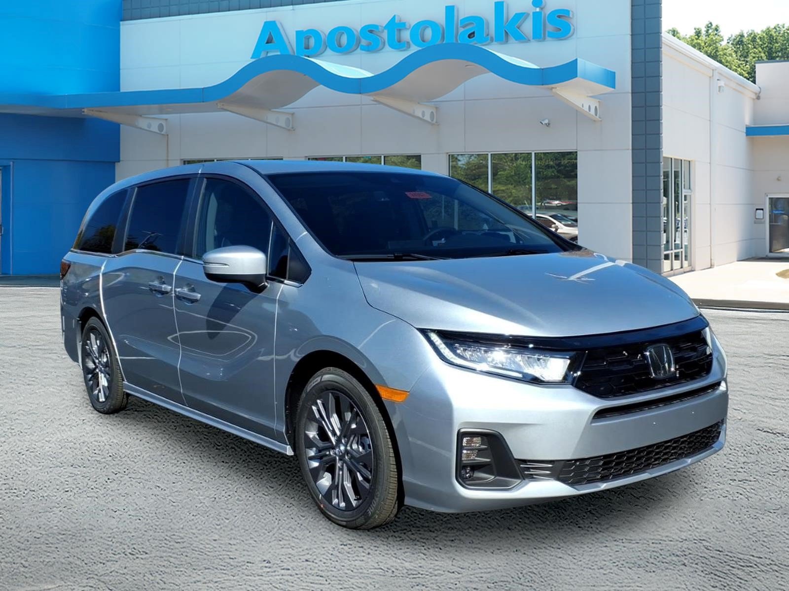 New 2027 Honda Odyssey Touring image 1