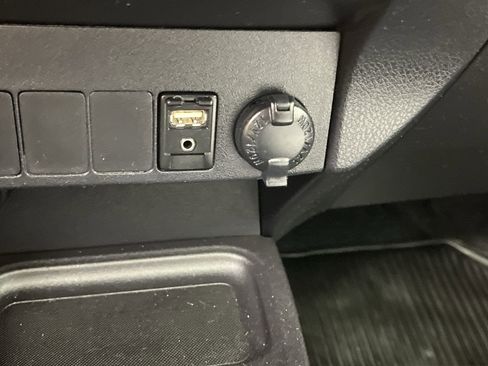 Used 2016 Toyota RAV4 XLE FWD image 20