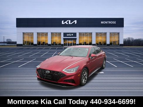 Used 2022 Hyundai Sonata SEL w/ Preferred Accessory Package FWD image 1