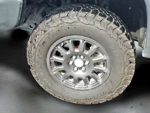 Used 2022 Chevrolet Colorado ZR2 w/ Colorado ZR2 Bison Edition AWD/4WD image 18