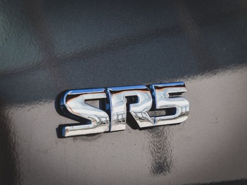 Used 2017 Toyota 4Runner SR5 image 4