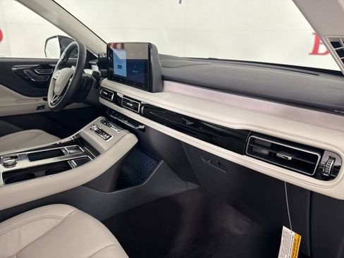 New 2026 Lincoln Aviator Reserve image 21