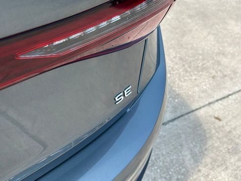 Used 2025 Volkswagen Jetta SE w/ Sunroof Package image 20